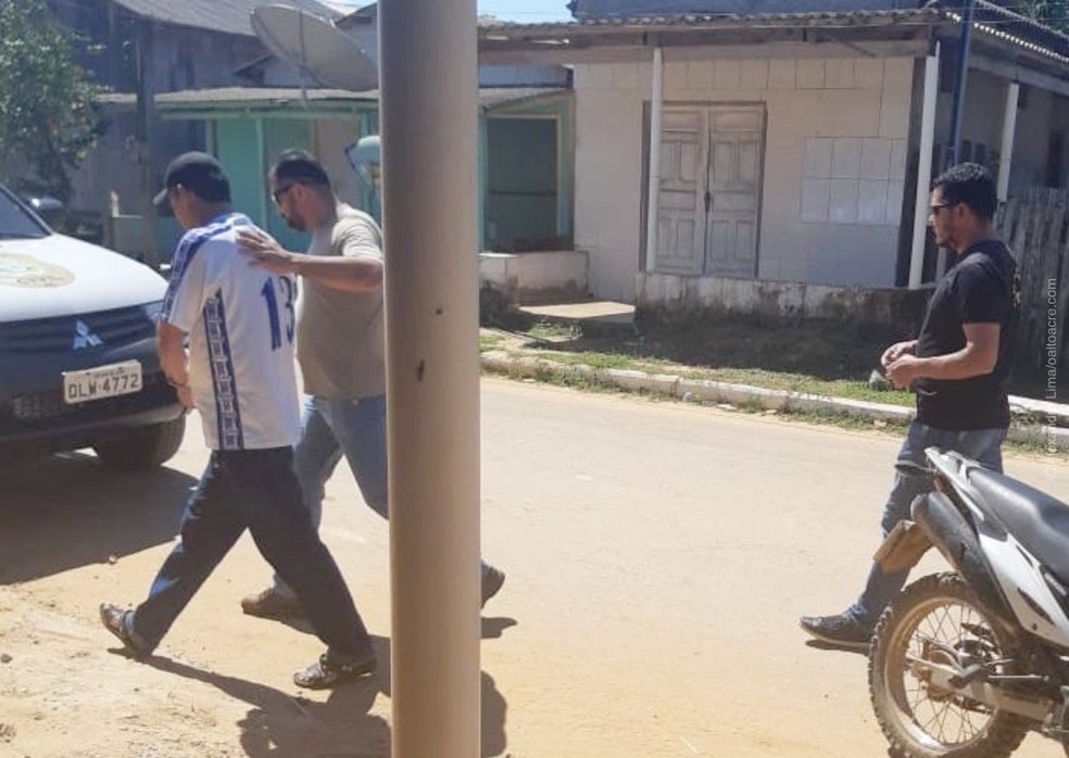 Homem foi preso e levado para delegacia de Xapuri, interior do Acre — Foto: Alexandre Lima/Arquivo pessoal