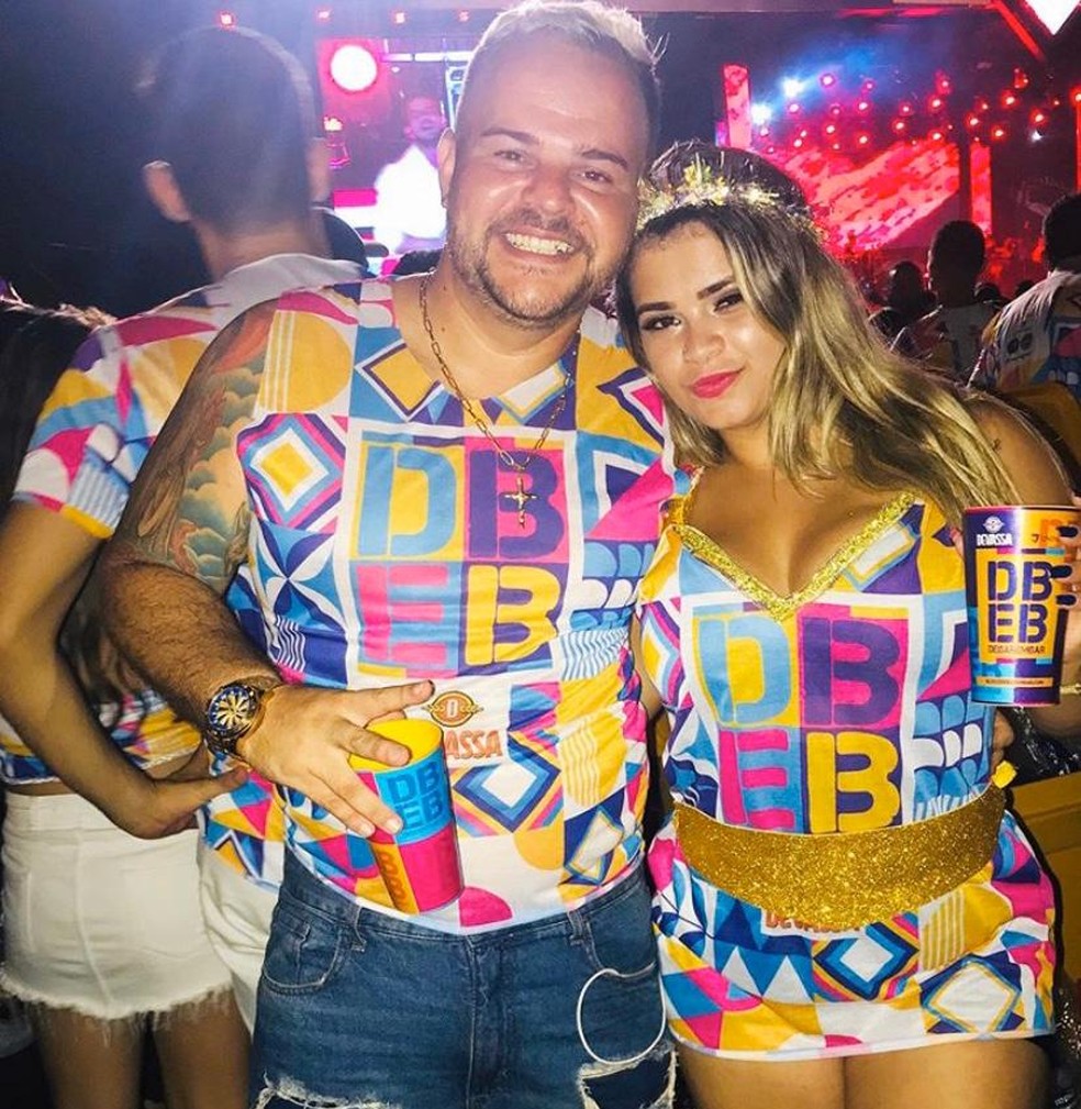 Foto postada em rede social mostra o casal em prévia carnavalesca, horas antes do crime — Foto: Reprodução/Instagram