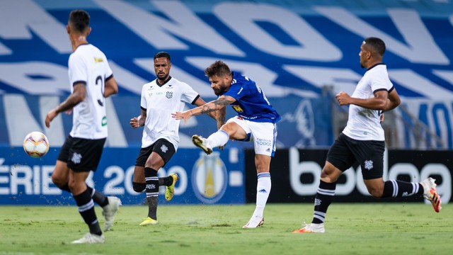 Cruzeiro x Figueirense; Rafael Sobis