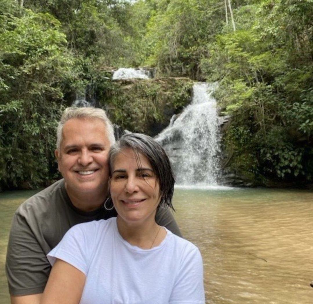 Orlando Morais e Glória Pires posam juntos em viagem (Foto: Reprodução/Instagram)