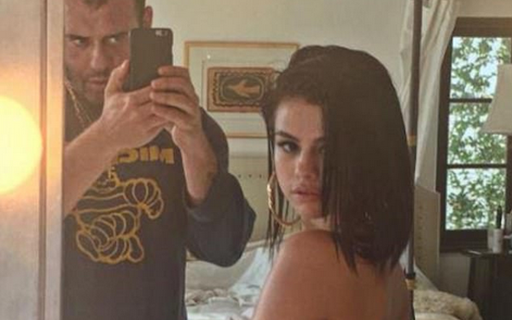 Selena Gomez Teme Vazamento De Fotos íntimas Após Seu Perfil No