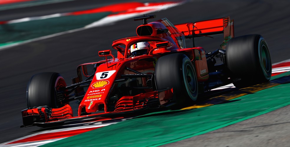 Vettel pilota Ferrari na segunda semana de testes de pré-temporada em Barcelona (Foto: Getty Images)
