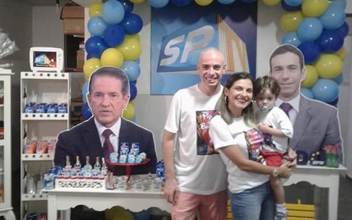 Telejornal da TV Globo vira tema de festa de menino de 2 anos