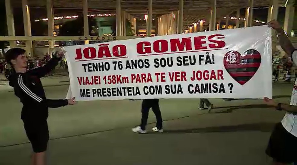 Faixa de Seu Cardoso para João Gomes, do Flamengo — Foto: Reprodução