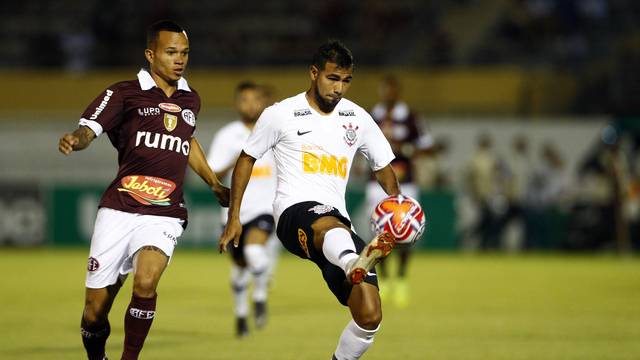 FerroviÃ¡ria x Corinthians: Sornoza teve atuaÃ§Ã£o discreta