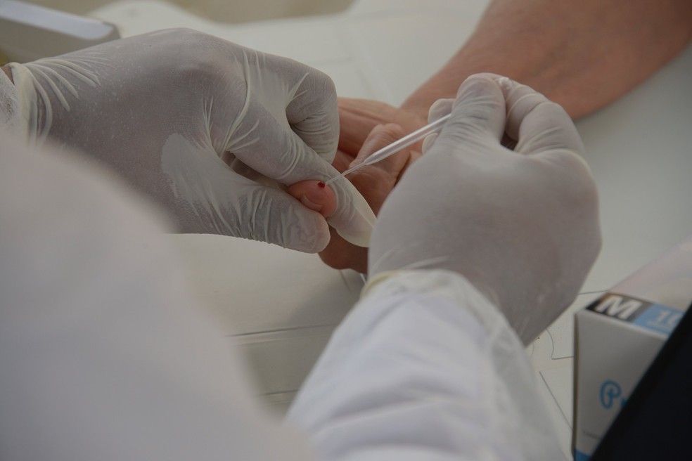 Testes rápidos identificam coronavírus — Foto:  Marco Antonio Rezende