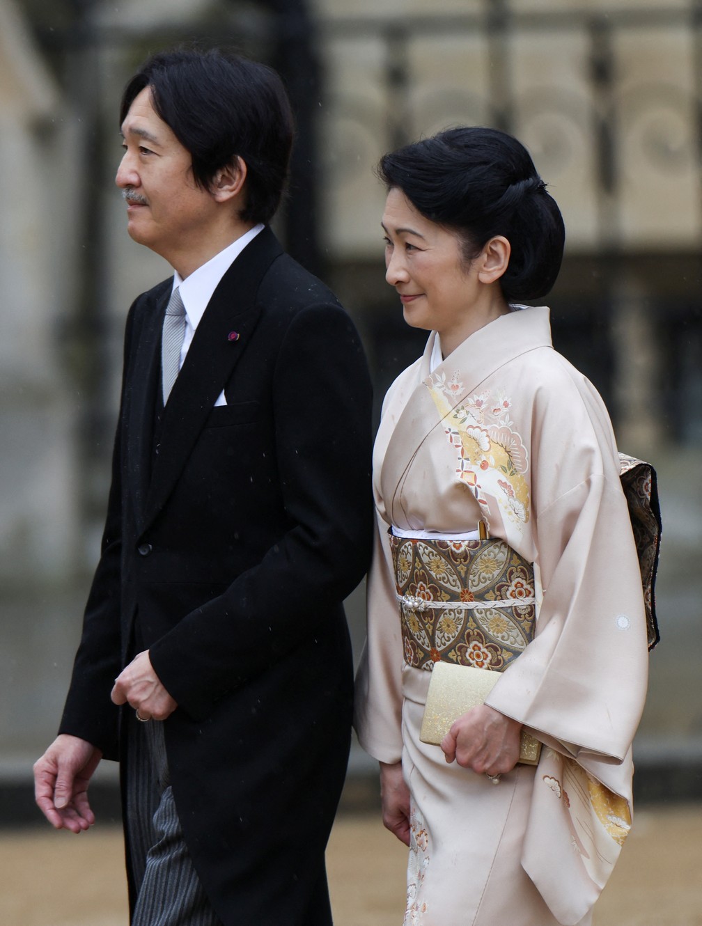 O príncipe herdeiro Fumihito e a princesa herdeira Kiko, do Japão, durante a cerimônia de coroação do rei Charles III, na Abadia de Westminster, em Londres. — Foto: Henry Nicholls/Reuters