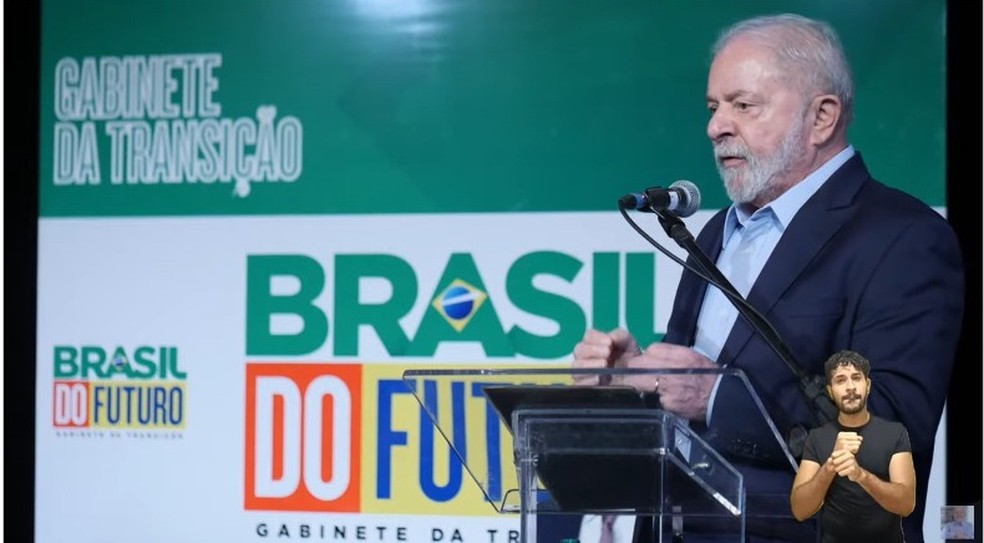 Presidente eleito Luiz Inácio Lula da Silva faz pronunciamento no CCBB, em Brasília, sede do governo de transição — Foto: Reprodução