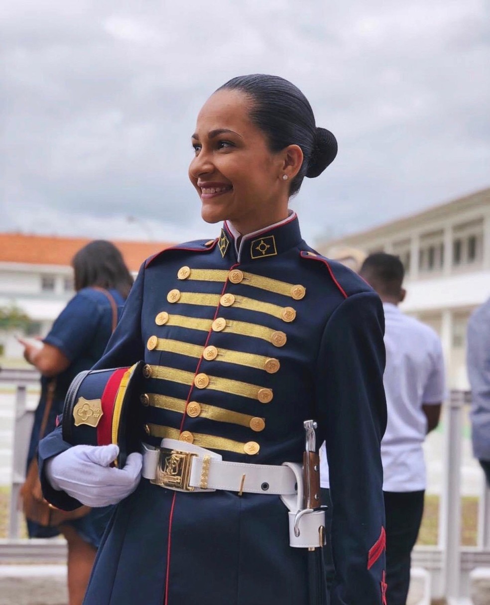 Sargento do Exército, Gabrielle da Silva, de 27 anos — Foto: Reprodução/Arquivo pessoal