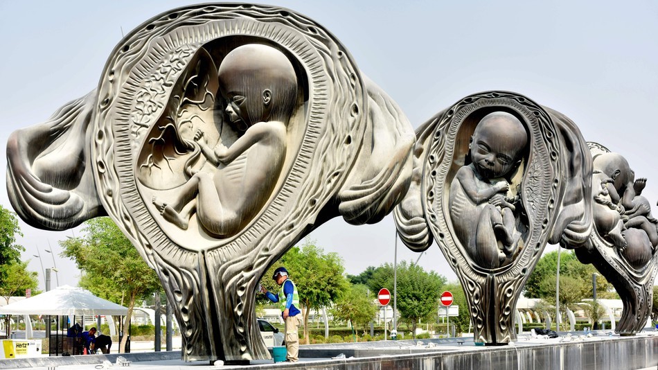 A instalação Jornada milagrosa conta com esculturas de bronze de 14 metros (Foto: Getty Images)