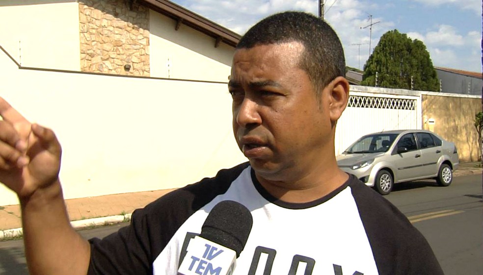 Claudinei Silva de Oliveira garante que nunca recebeu instrução na autoescola sobre uso do freio de mão (Foto: Reprodução / TV TEM)