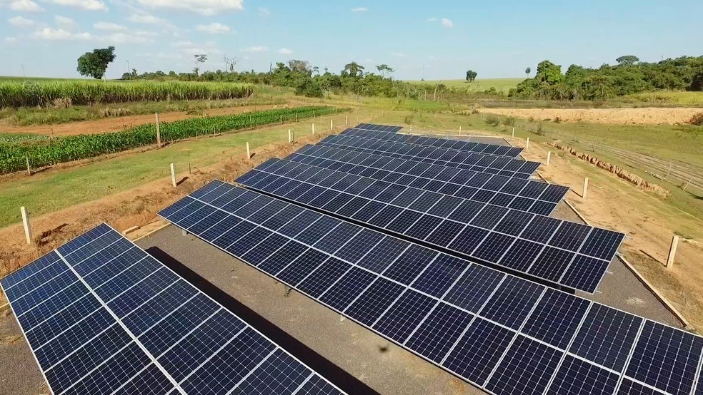 Energia solar atinge marca história em capacidade instalada no Brasil |  Economia | G1