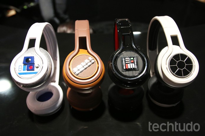 Novos fones de ouvido do Star Wars trazem Darth Vader, Chewbacca, R2-D2 e Tie Fighter (Foto: Fabrício Vitorino/TechTudo)