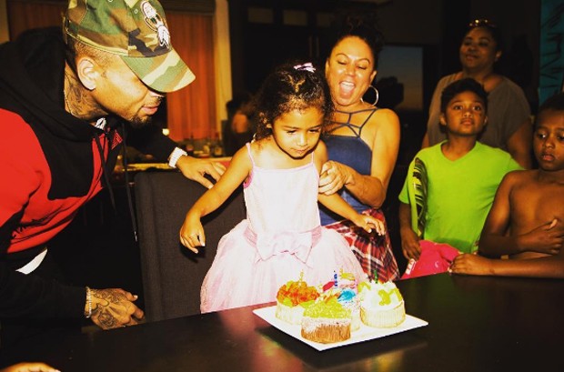Chris Brown e a filha, Royalty (Foto: Reprodução/Instagram)