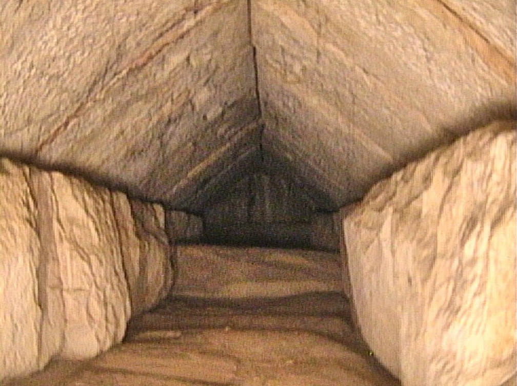 Um corredor escondido dentro da Grande Pirâmide de Gizé foi descoberto por pesquisas do projeto Scan Pyramids, do Ministério de Turismo Egípcio de Antiguidades. — Foto: Reprodução/Reuters