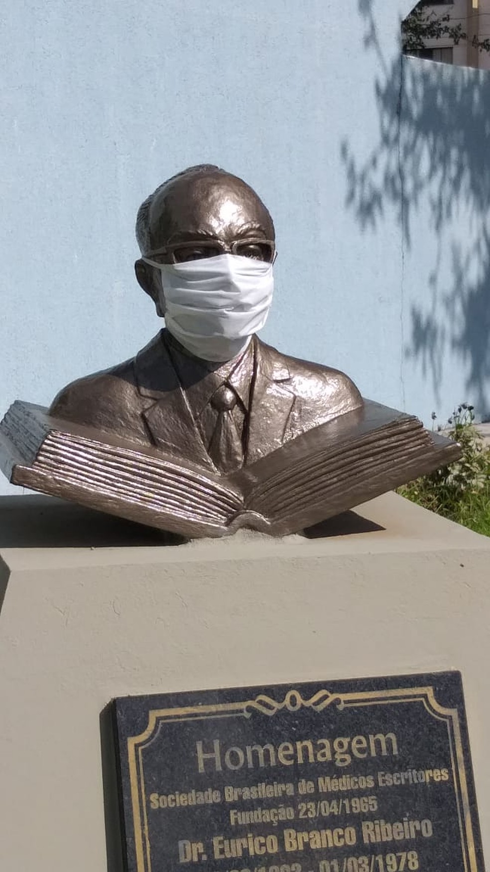 Busto de Eurico Branco Ribeiro, na Casa da Cultura de Guarapuava — Foto: Divulgação/Prefeitura de Guarapuava