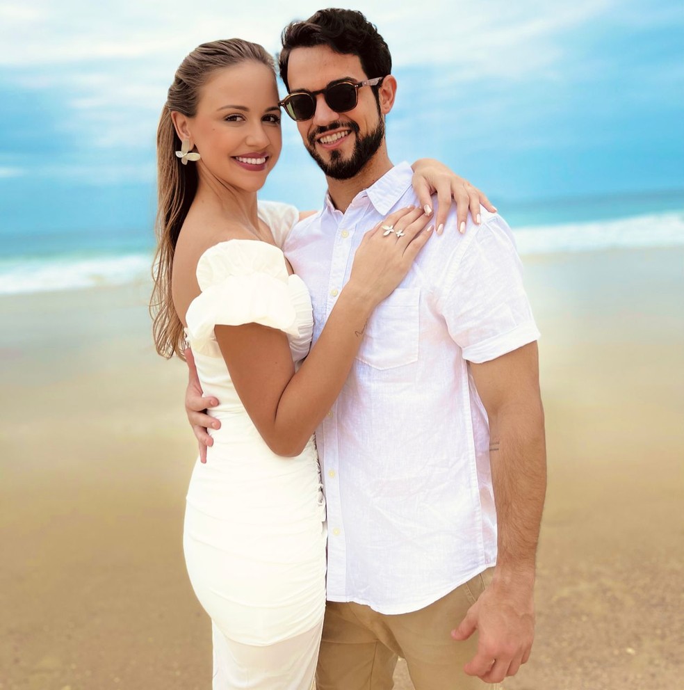 Rosania e Felipe: sonho de casar em Noronha virou drama — Foto: Arquivo pessoal