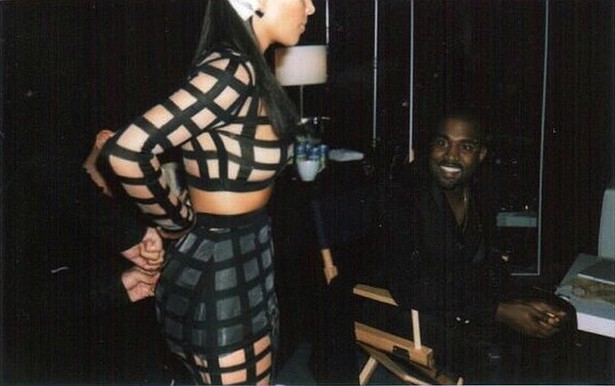 Kanye West: feliz com o visual de Kim Kardashian. (Foto: Instagram)