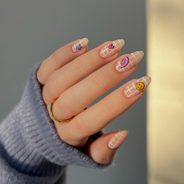 Inspiração de nail art para festa junina  (Foto: Instagram / Reprodução)