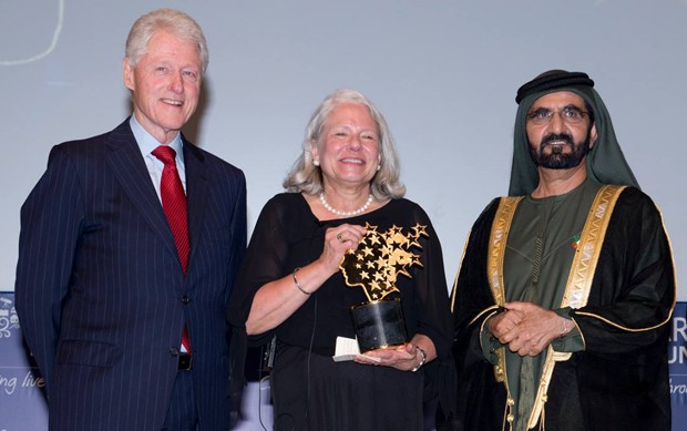 Nancie Atwell recebeu o prêmio no último domingo (Foto: Reprodução/Facebook/Global Teacher Prize)