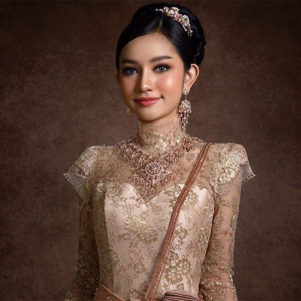 Miss Camboja Alyna Somnang (Foto: Reprodução/Instagram)