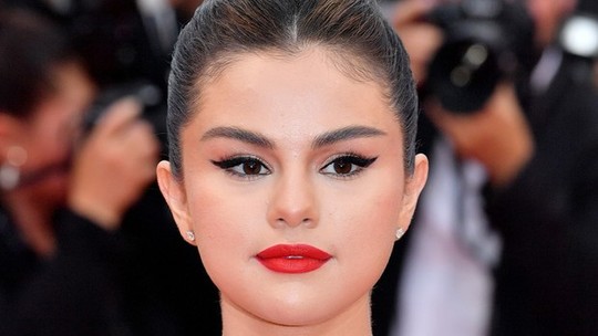 Tudo que sabemos sobre a marca de beleza de Selena Gomez até agora