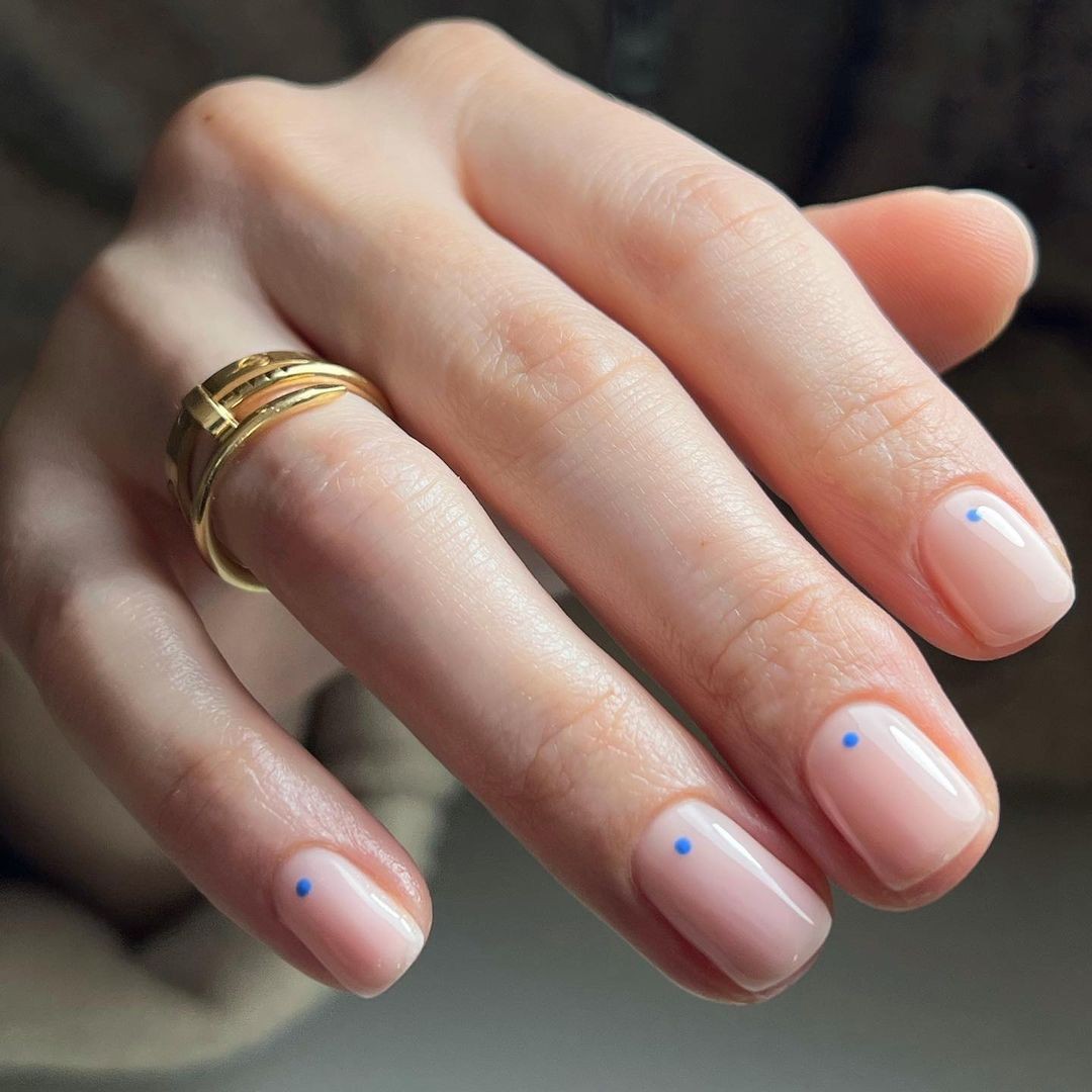 Nail art para noivas: estilo minimalista (Foto: Reprodução/Instagram @betina_goldstein)