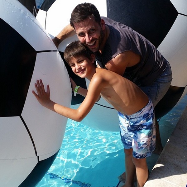 Henri Castelli posta foto com o filho (Foto: Reprodução/Instagram)