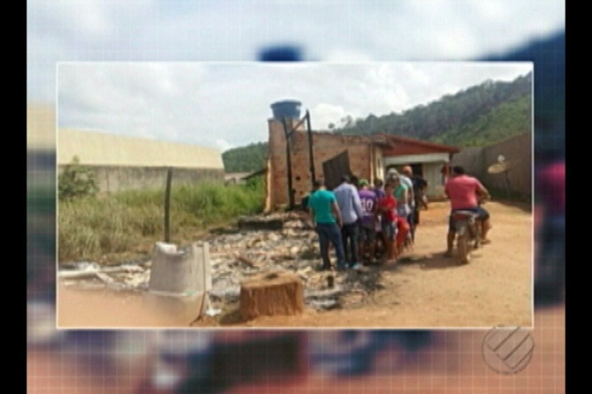 Criança morre carbonizada em incêndio durante