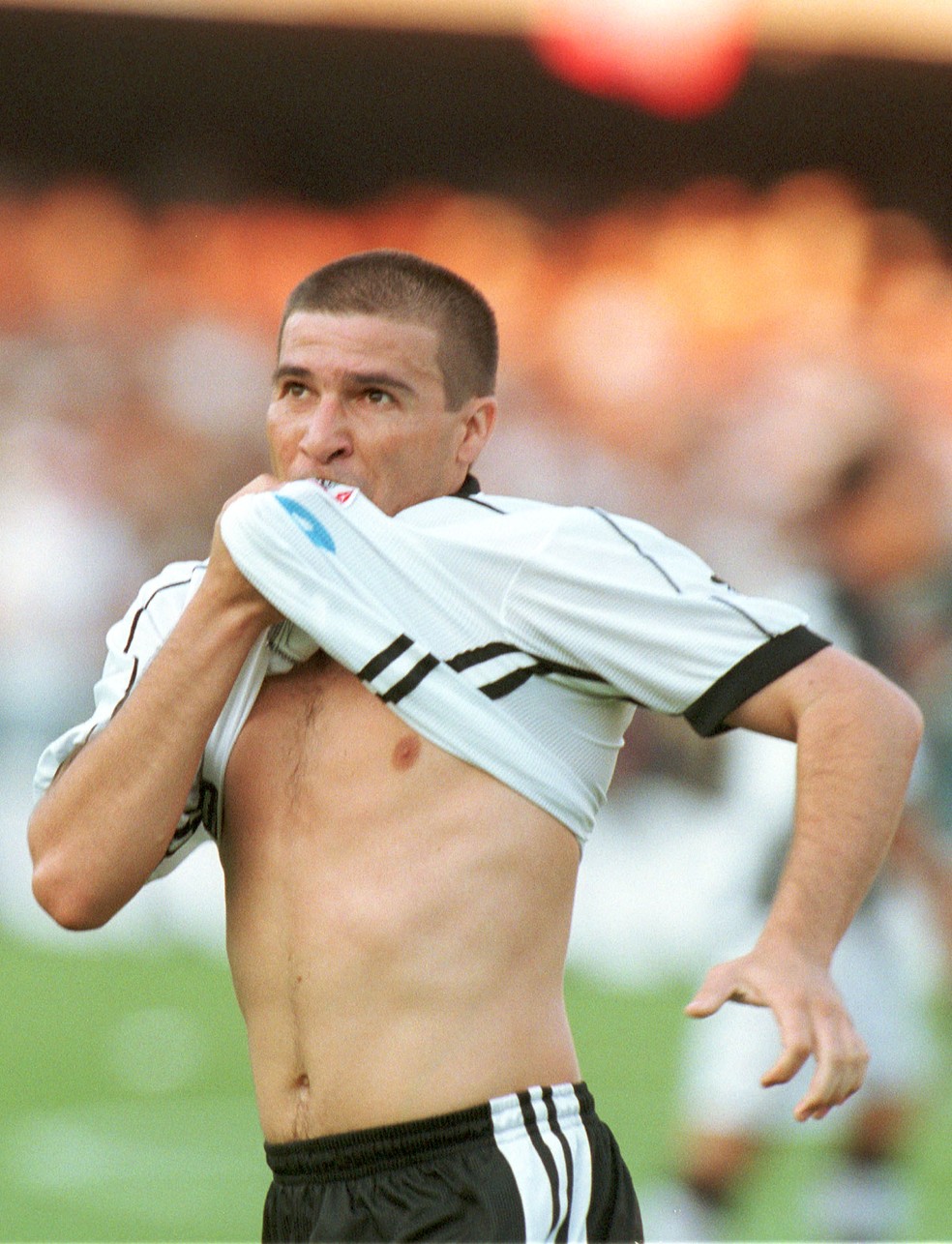 Com 15 gols, Luizão foi artilheiro da Libertadores de 2000 pelo Corinthians — Foto: Epitácio Pessoa/Estadão Conteúdo
