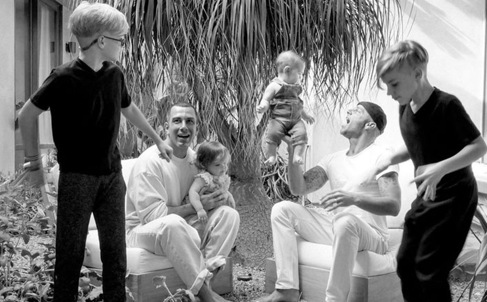 Ricky Martin com marido e filhos — Foto: Reprodução do Instagram