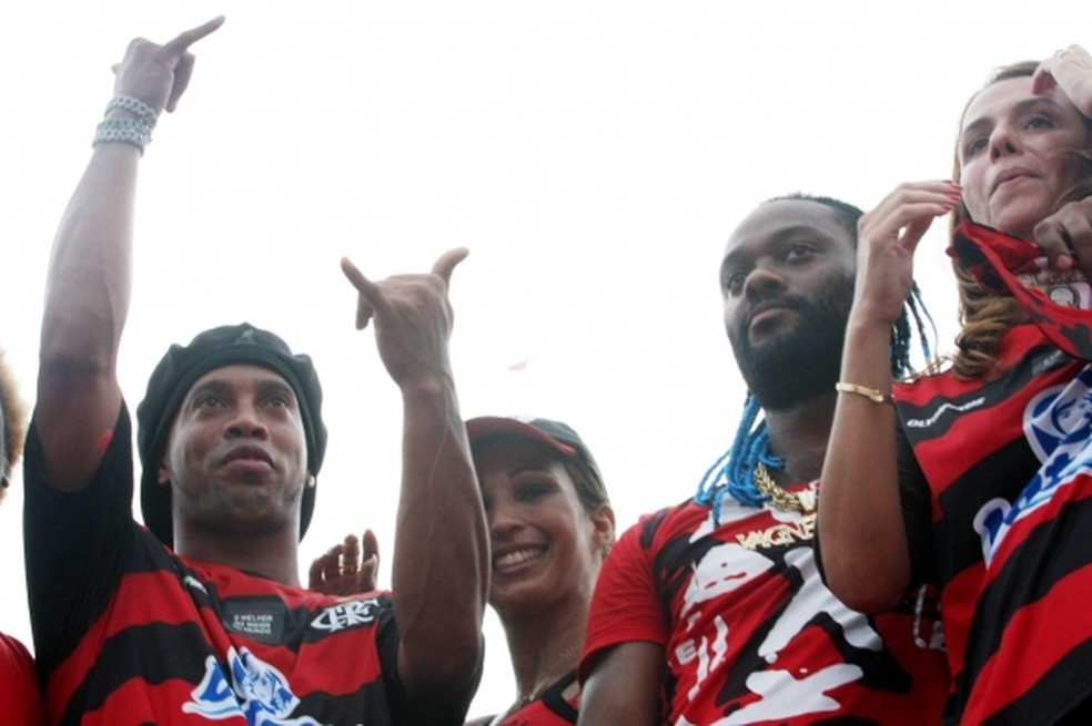 Ronaldinho no dia de sua apresentação ao Flamengo — Foto: Alexandre Vidal/Flamengo