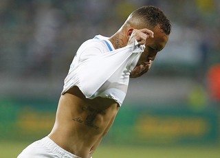 Everton pressente o gol do Grêmio e relembra erro na Vila: Falei que ia sair