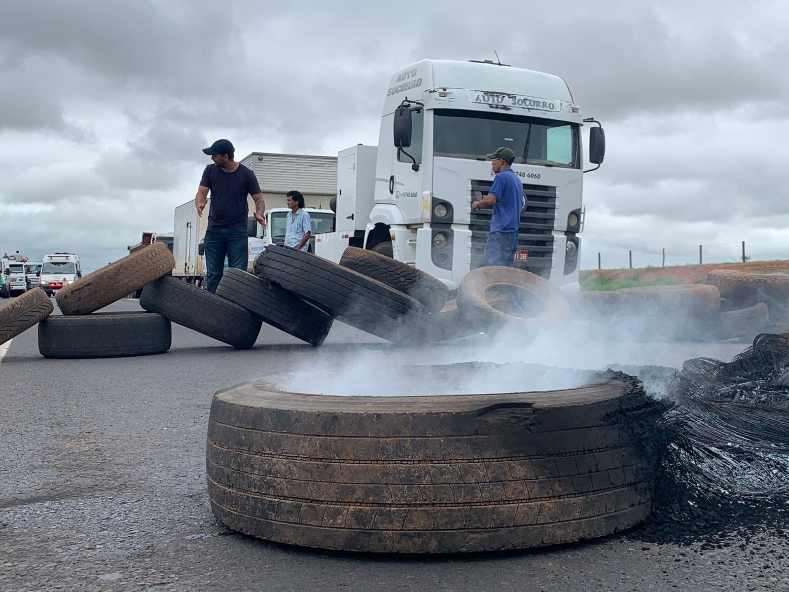 AO VIVO: Polícia Rodoviária Federal fala sobre bloqueios em rodovias federais contra resultado das eleições