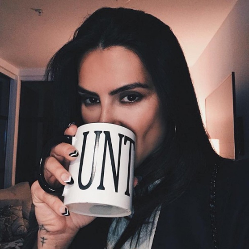Cleo Pires Unhas No Estilo Stiletto Da Atriz Fazem Sucesso Entre Os Fas Beleza Glamour