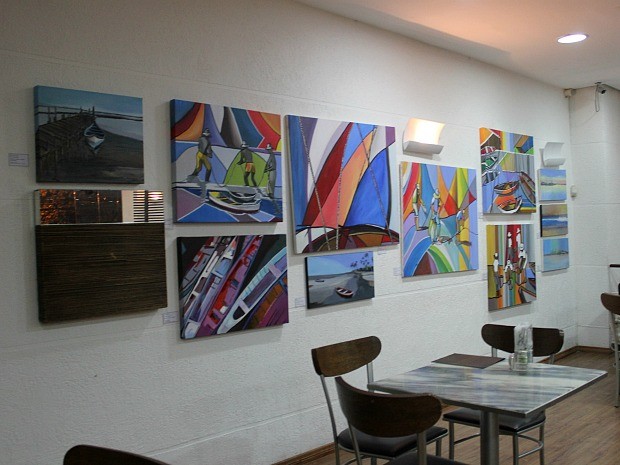 Exposição fica em café na Zona Centro-Sul de Manaus (Foto: Mônica Dias/G1 AM)