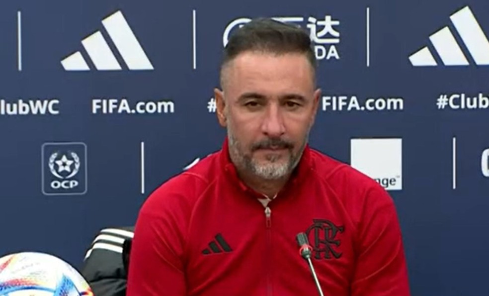 Vitor Pereira d&aacute; entrevista ap&oacute;s derrota do Flamengo na semi do Mundial &mdash; Foto: Reprodu&ccedil;&atilde;o
