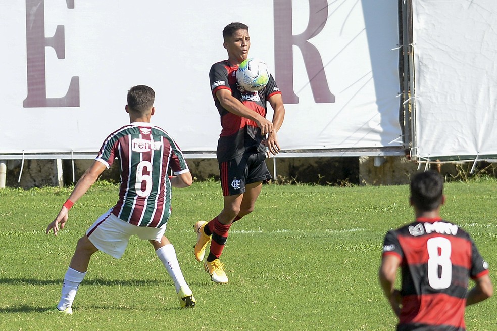 Thiaguinho foi importante na classificação contra o Fluminense — Foto: Marcelo Cortes / CR Flamengo