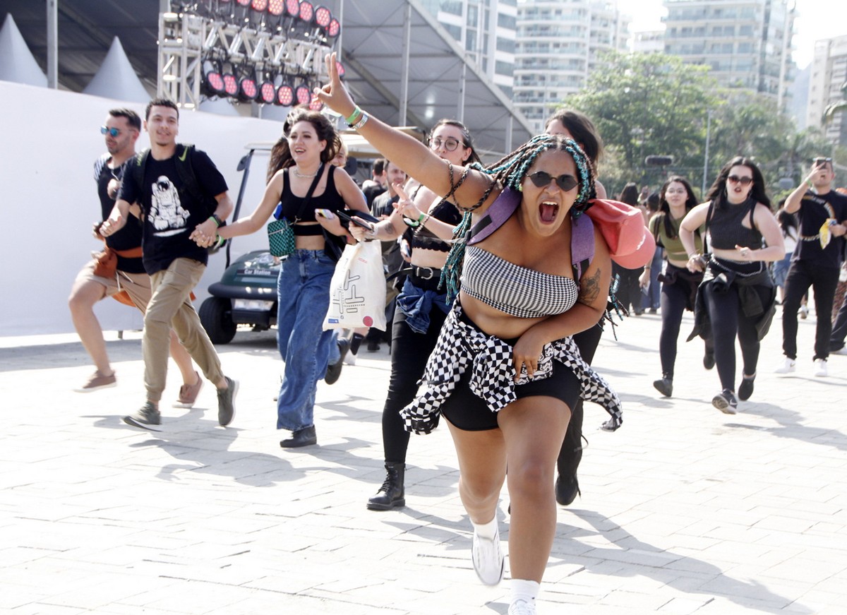 Populares chegam para o segundo dia de Rock in Rio (Foto: Graça Paes / AgNews)