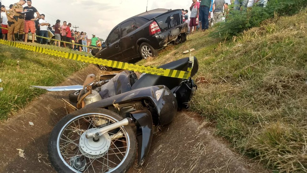 Acidente envolvendo carro e moto deixa uma pessoa morta, na BR-467 (Foto: Cícero Bittencourt)
