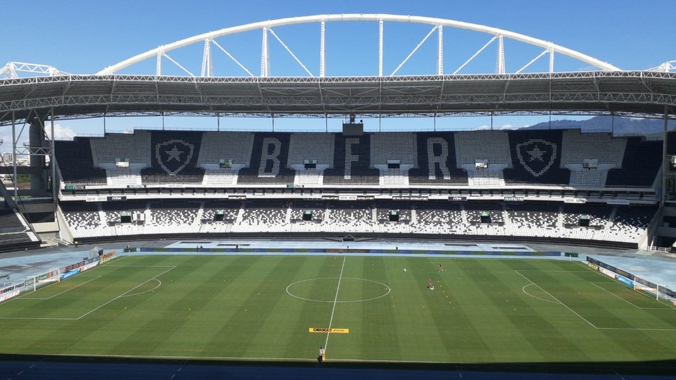 Nilton Santos vai receber Flamengo x Resende — Foto: Thiago Lima