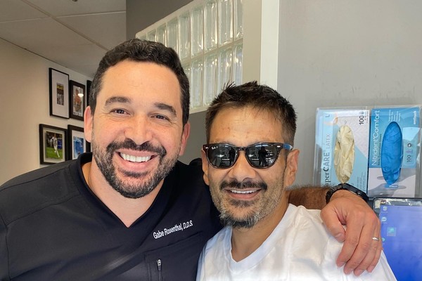 O dentista Gabe Rosenthal e o ator Shaun Weiss (Foto: reprodução instagram)