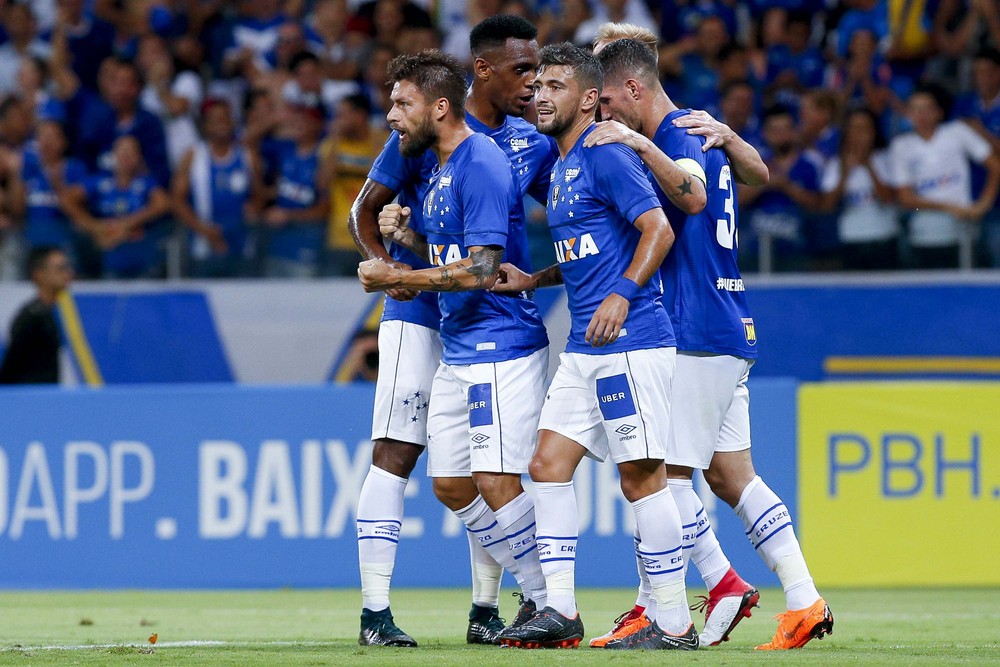 Ileso de gols e tropeços, Cruzeiro iguala marca da Era Tostão após quase 50 anos