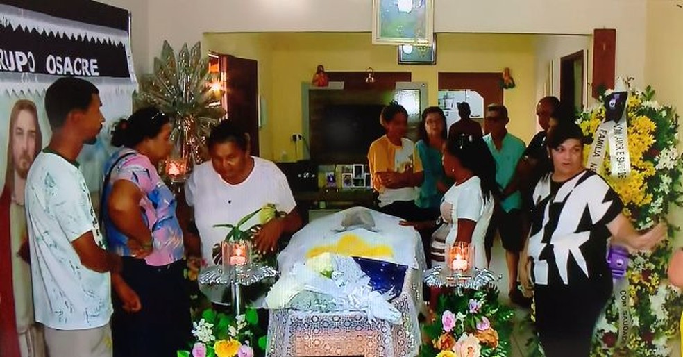 Corpo de José Jairo foi sepultado em Igaci — Foto: Reprodução/TV Gazeta