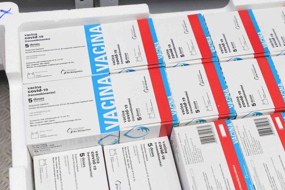Doses da AstraZeneca foram armazenadas na Fundação de Vigilância em Saúde do Amazonas, em Manaus — Foto: Divulgação