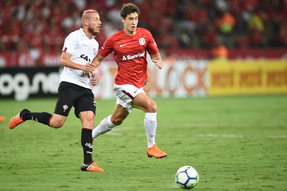 Rodrigo Dourado tem se destacado no BrasileirÃ£o (Foto: Wesley Santos/AgÃªncia PressDigital )