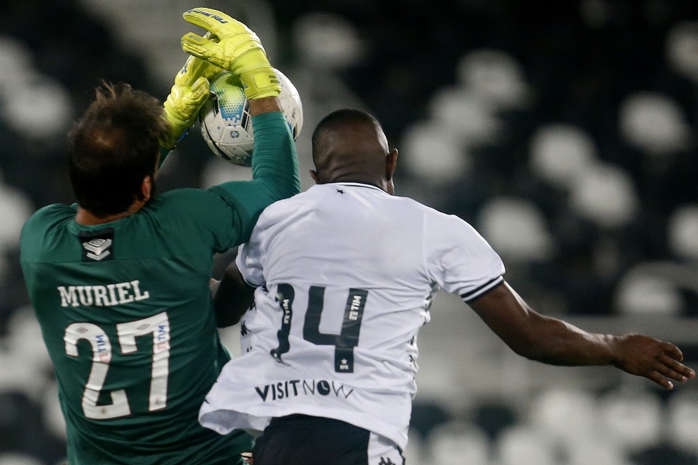 Patrocínio vai aparecer abaixo do número às costas da camisa do Botafogo  — Foto: Vitor Silva/Botafogo