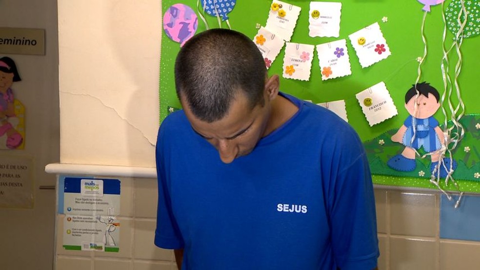 Pintor foi preso por suspeita de estuprar menina de 11 anos (Foto: Fabrício Christ/ TV Gazeta)
