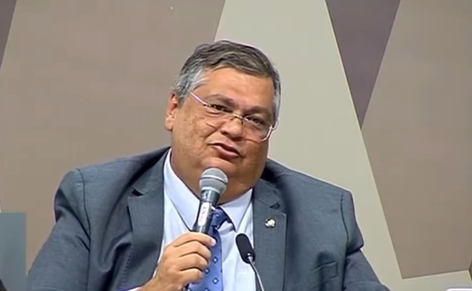 Flavio Dino vai ao Congresso a pedido de opositores do governo