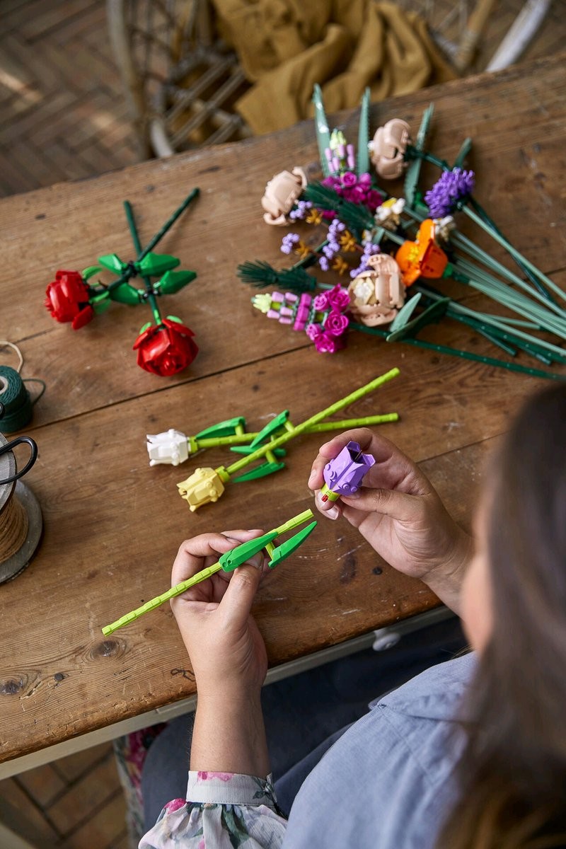 LEGO lança coleção botânica com peças feitas de plástico vegetal (Foto: LEGO)